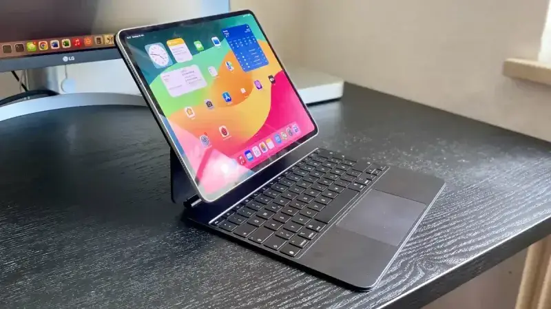 مزايا وعيوب هاتف Apple iPad Pro 13 (2025) مزايا وعيوب هاتف Apple iPad Pro 13 (2025)